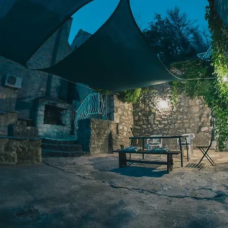 Tetida Villa Kovacevici