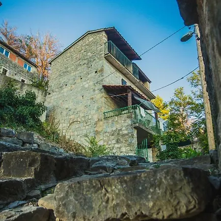 Tetida Villa *